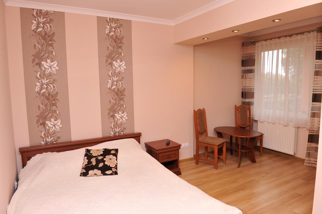 Pokoje I Apartamenty Iwona Ciechocinek Buitenkant foto